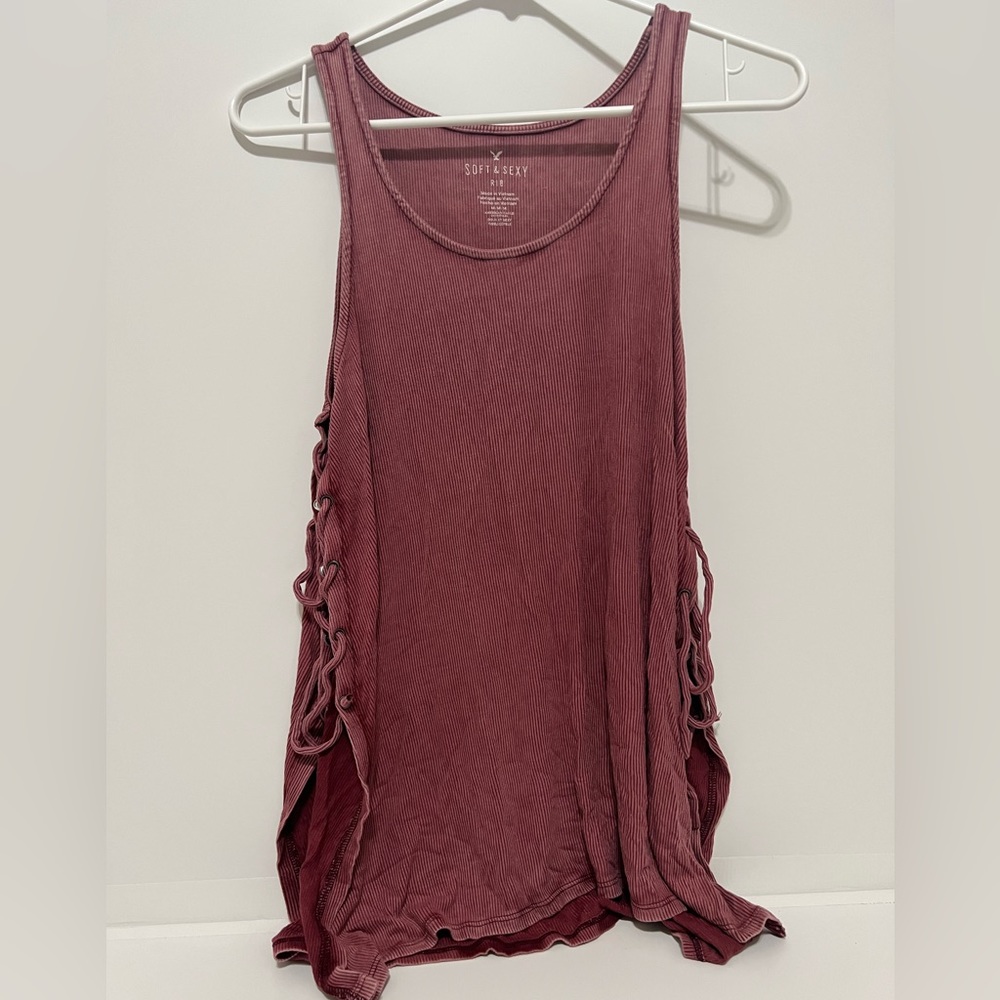 American Eagle soft & sexy ribbed tanktop w crisscross tie details on the sides